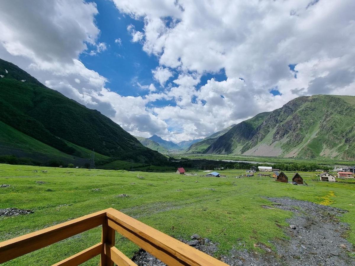 Memory Hut_Kazbegi Apartamento Exterior foto