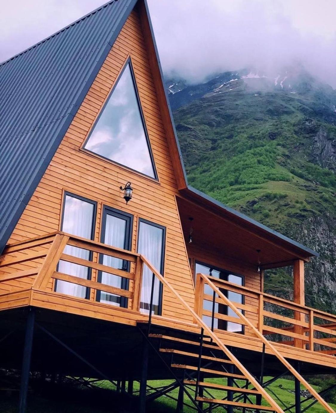 Memory Hut_Kazbegi Apartamento Exterior foto